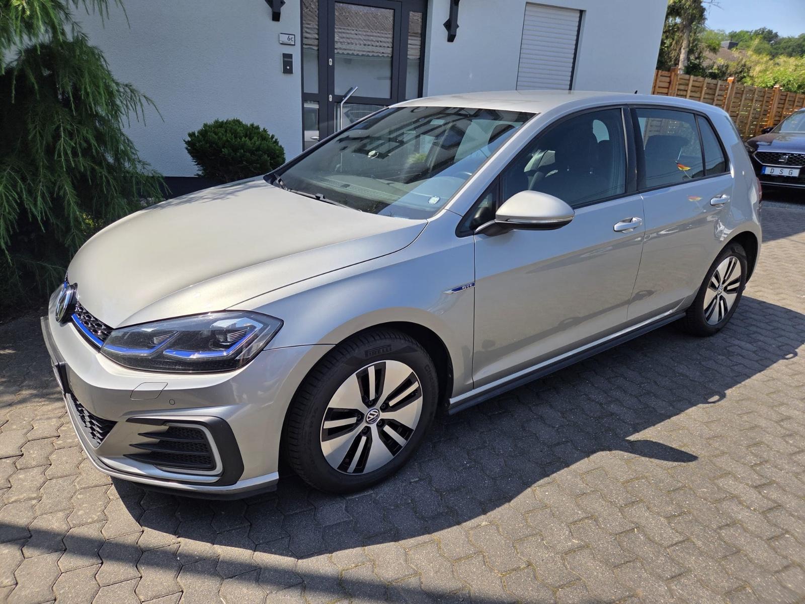 Volkswagen Golf VII Lim. GTE Start-Stopp 1 Hand -Scheckheft