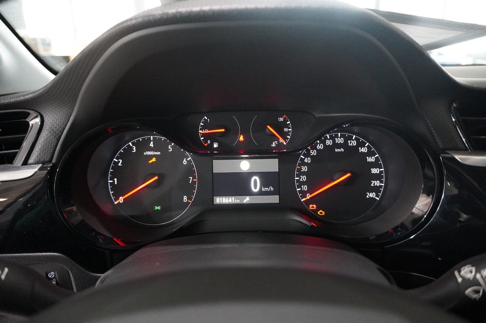 Fahrzeugabbildung Opel Corsa F 1.2 ELEGANCE NAVI/LED/TEMP./SPORT/DAB+