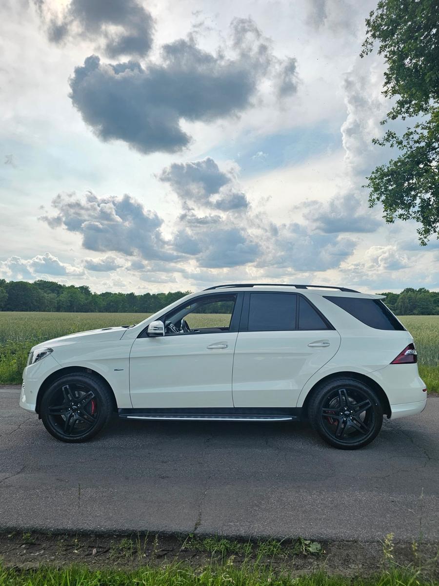 Mercedes-Benz ML 350 BlueTEC 4MATIC AMG Line
