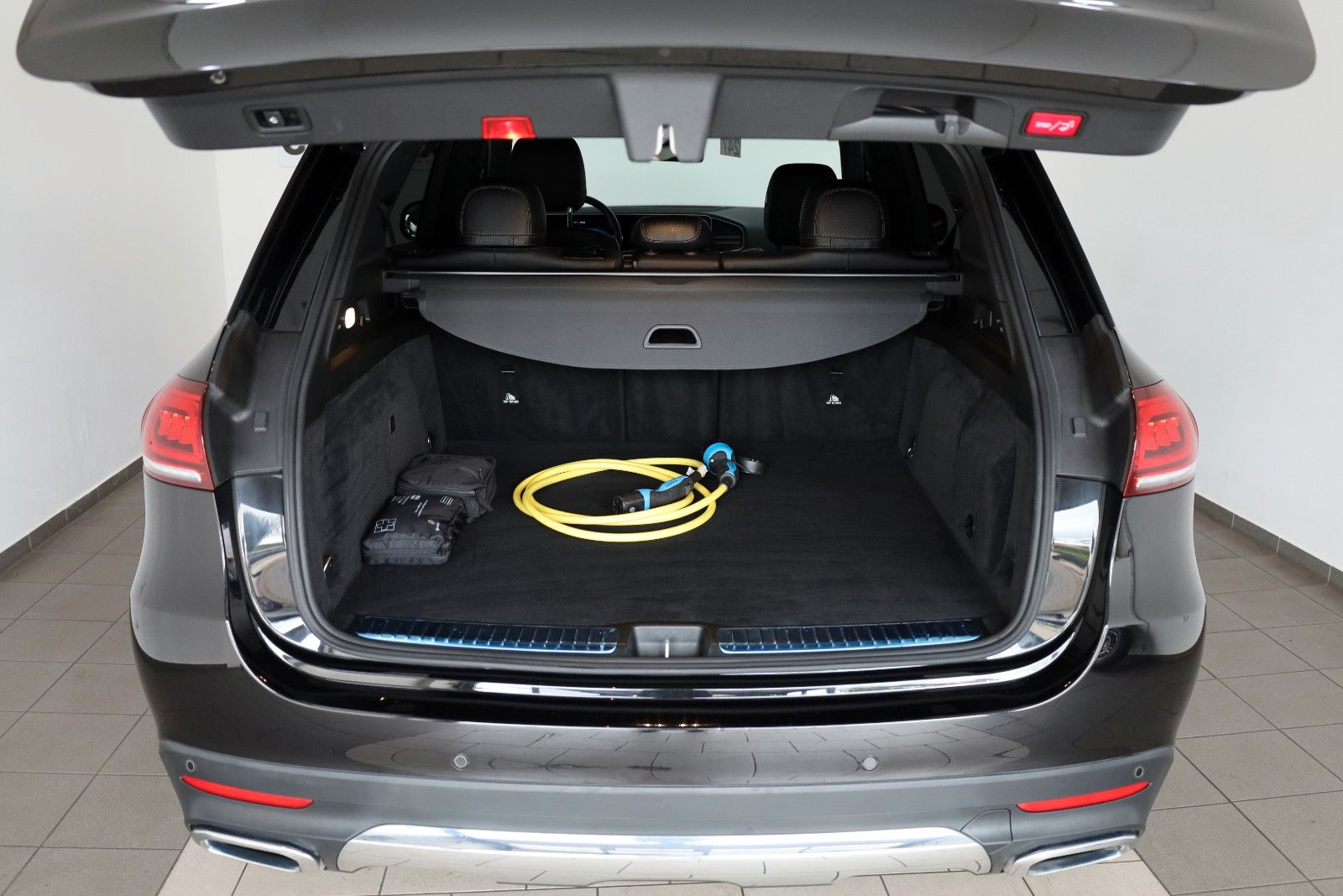 Fahrzeugabbildung Mercedes-Benz GLE 350de 4M Leder,Navi,LED,Park Pak 360°,AppleC