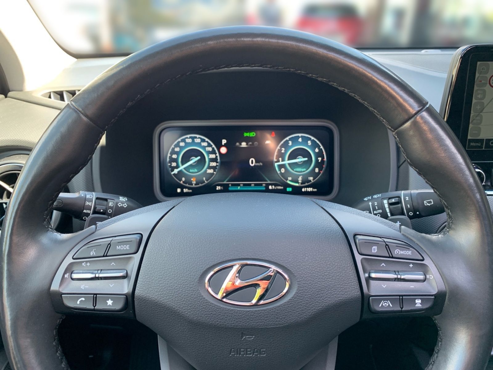 Fahrzeugabbildung Hyundai KONA 1.6 T-GDI 7-DCT Prime Leder Schiebedach