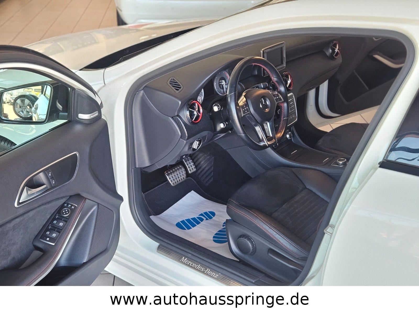 Mercedes-Benz A 250 AMG Line Sport *Alcantara, Scheckheft*