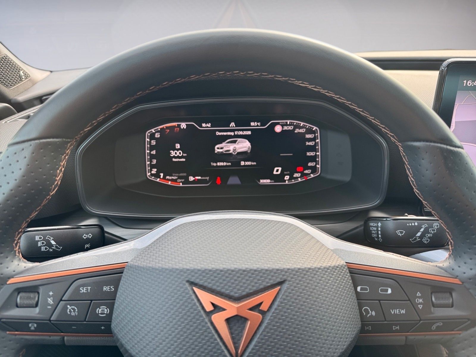 Fahrzeugabbildung CUPRA Leon 1.5 TSI