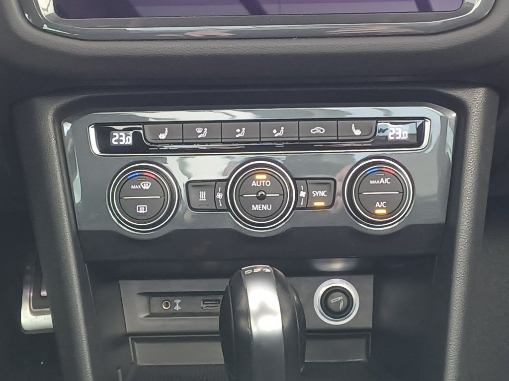 Fahrzeugabbildung Volkswagen Tiguan 2.0 TDI 4Motion DSG Join Sthzg, Navi, ACC