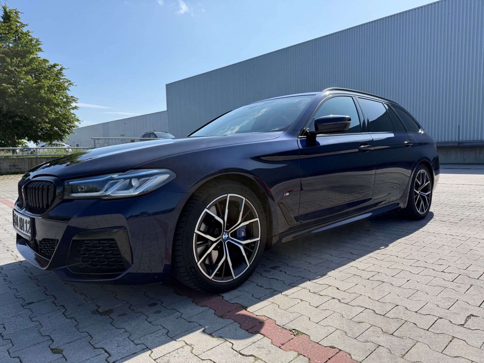 BMW 540d xDrive Touring A-HUD,Standheiz.Pano,AHK