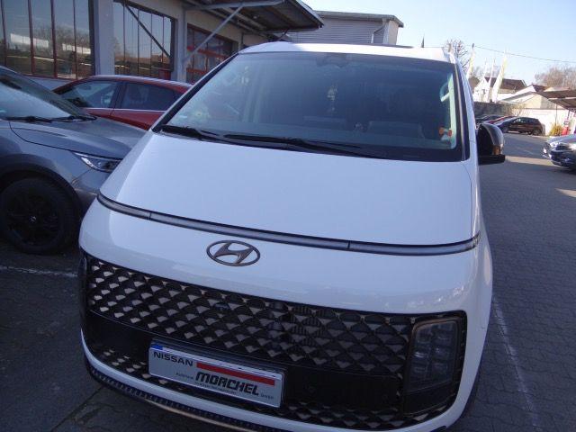 Hyundai Staria Signature 4WD