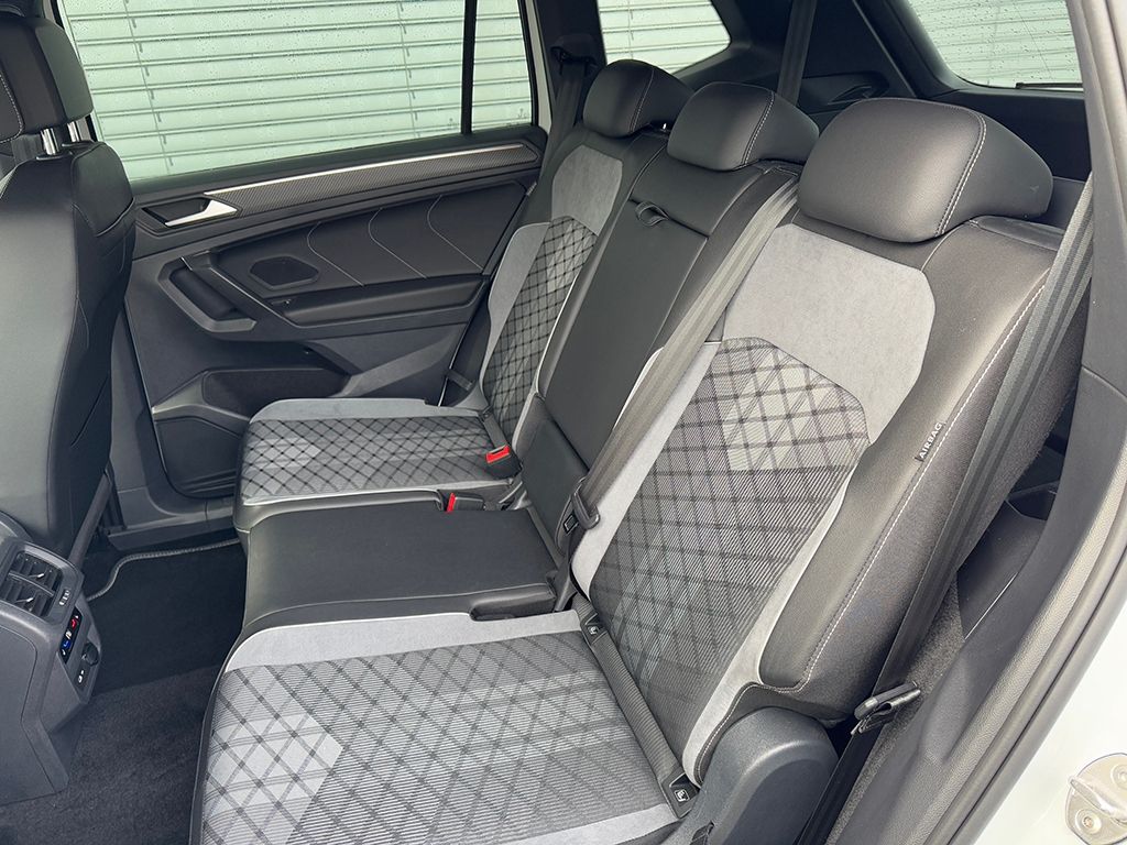 Tiguan Allspace 2.0 TDI 4M R-LINE *STDHZG*AHK*