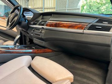 BMW X5 - 12