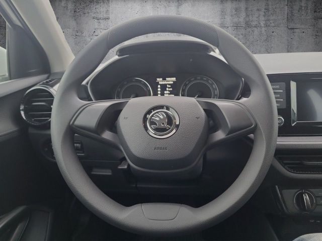 Fabia 1.0 MPI Essence LED ParkPilot Klima