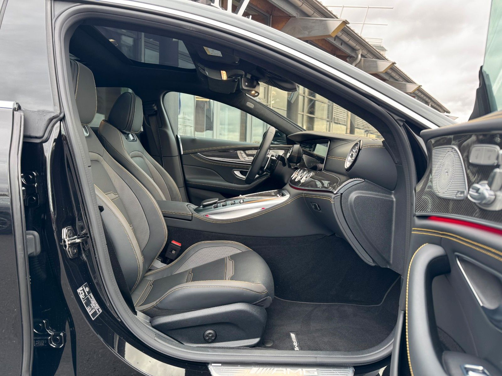 Fahrzeugabbildung Mercedes-Benz AMG GT 43 4M+AGA+Burm+Pano+HUD+360