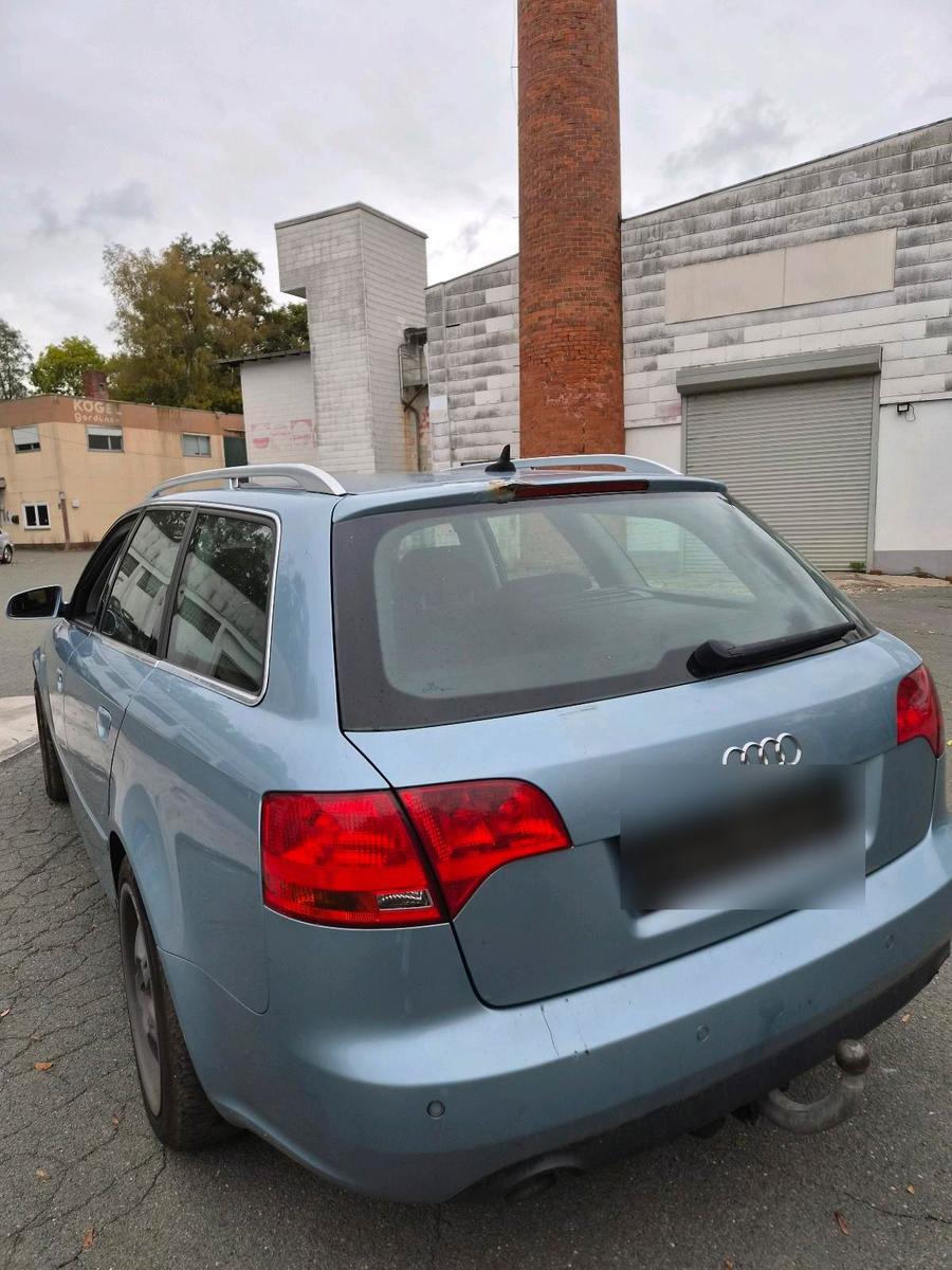 Audi A4 2005 — engine 163 HP (120kW)
