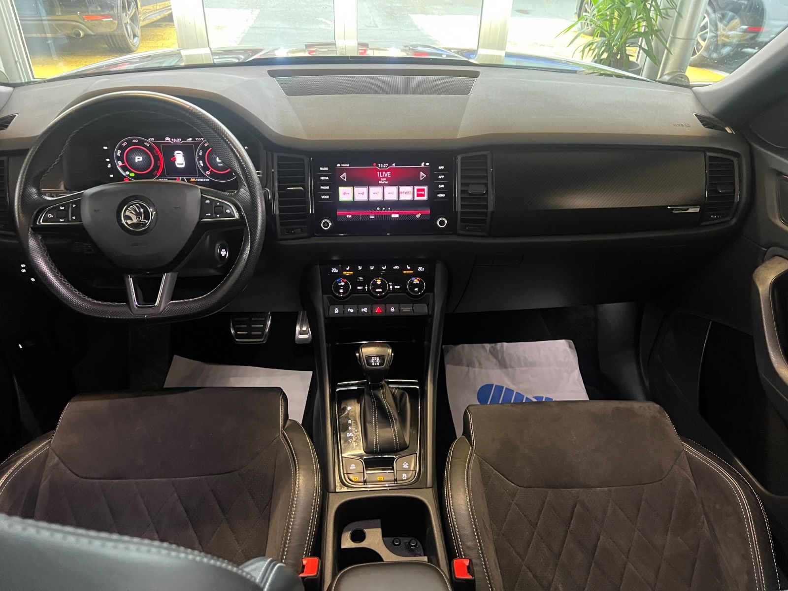 Fahrzeugabbildung SKODA Skoda Kodiaq * SPORTLINE * 4x4* RS SITZE *