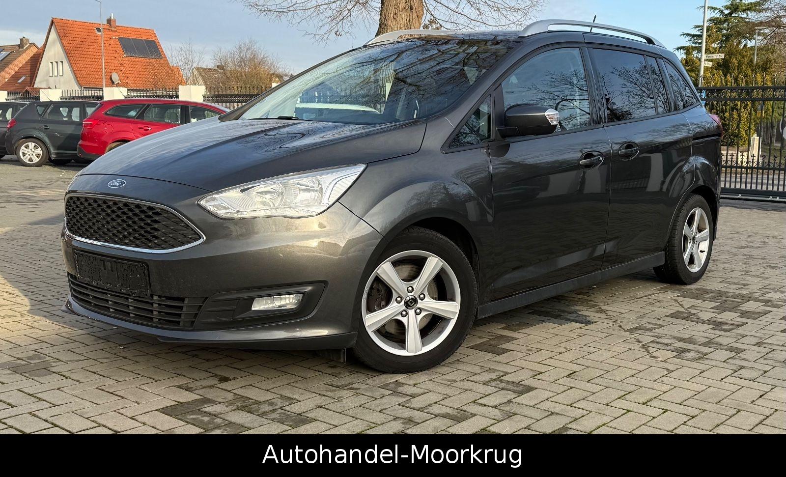 Ford Grand C-Max Titanium *gr.Navigation*7-Sitze*TÜV*