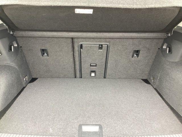 Volkswagen Golf VIII 1.0 eTSI DSG Move Navi,AHK,Pano, миниатюра 14