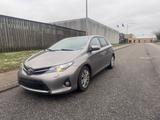 Toyota Auris 2.0, D-4D, KM. 269 - Toyota Auris mit Diesel-Antrieb: 2.2