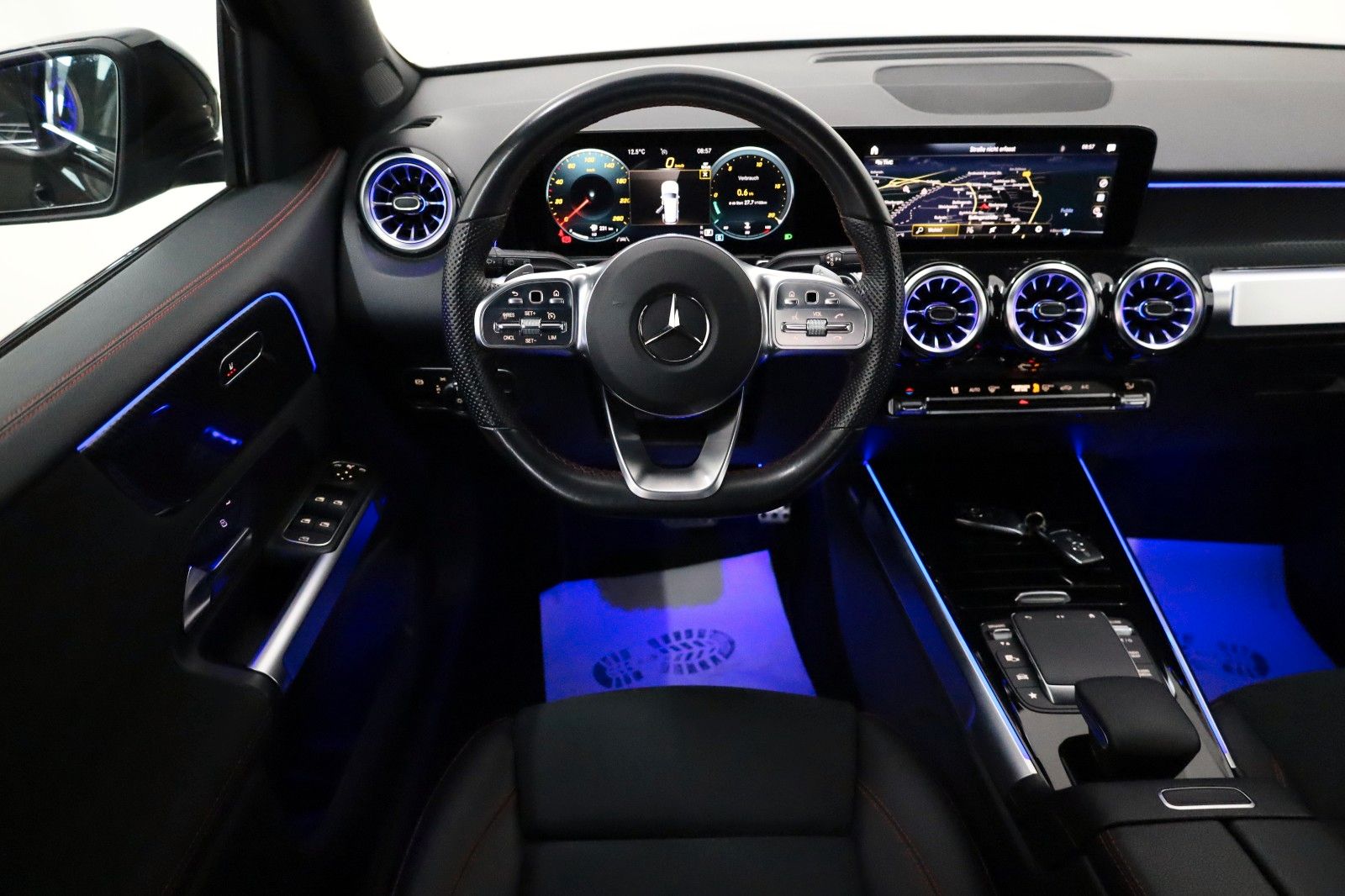 Fahrzeugabbildung Mercedes-Benz GLB 200d, AMG-line,Night-pak,Navi,CarPlay,Kamera