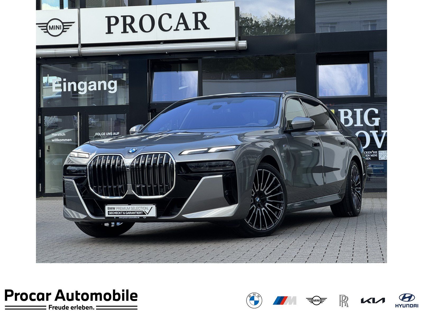 BMW 740d xDrive M Sport SkyLounge DA/PA Prof B&amp;W AHK