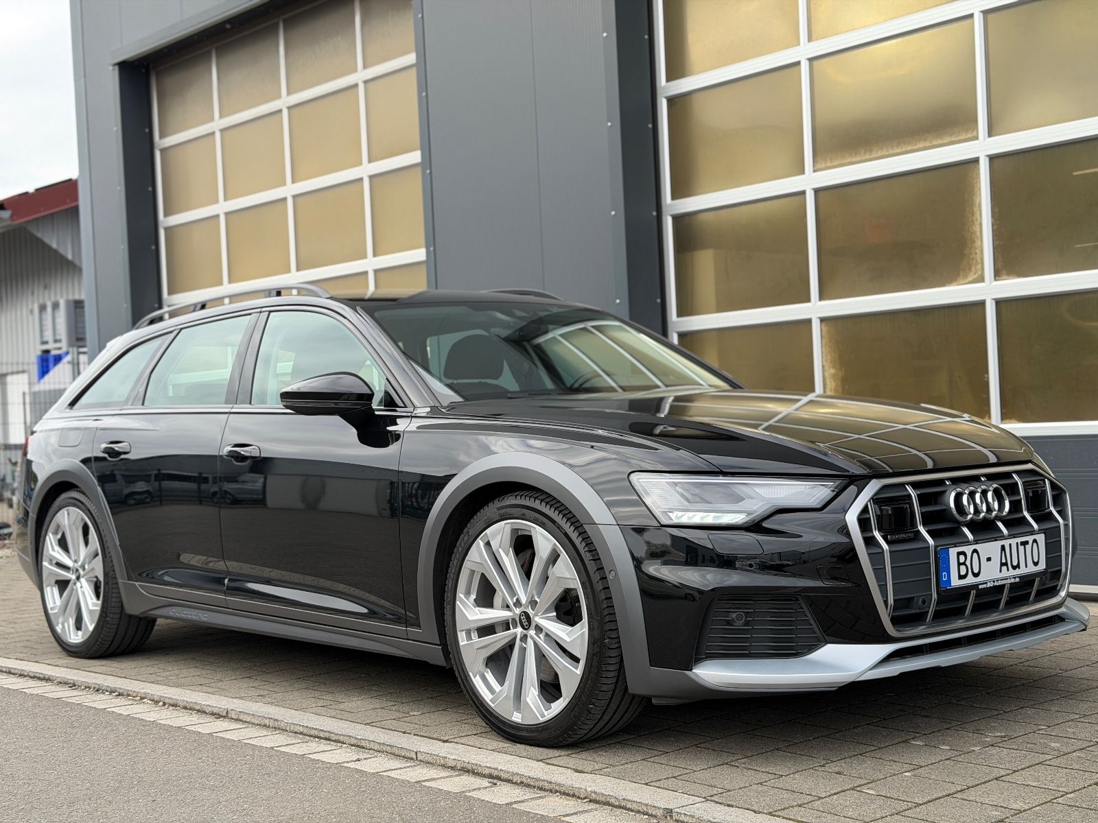 AUDI A6 Allroad 55 TDI Leder ACC Tour 21 Navi LED DAB