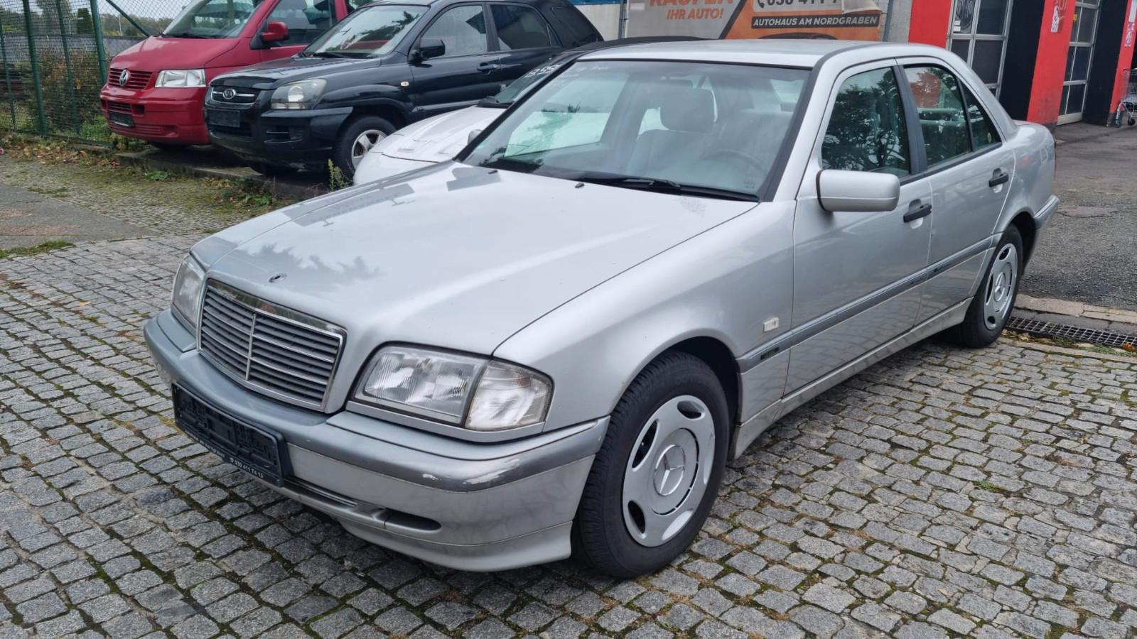 Mercedes-Benz C 180 Classic