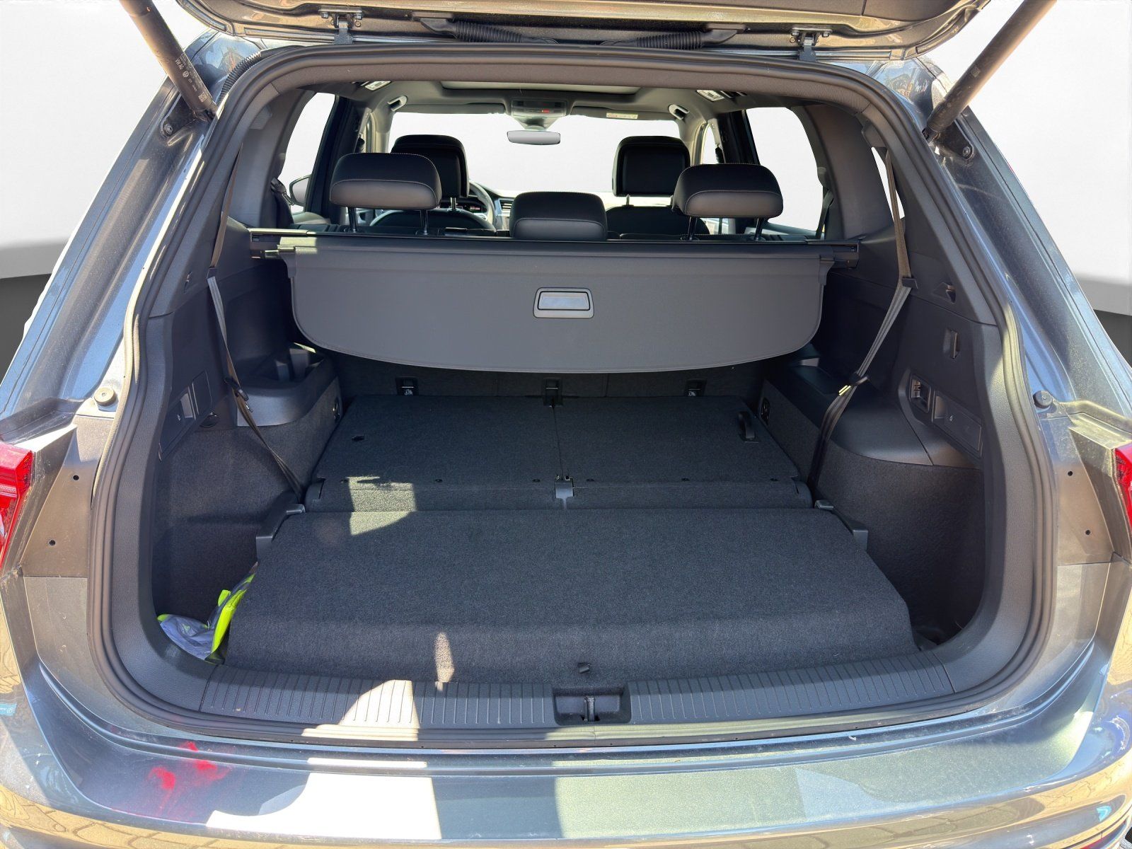 Volkswagen Tiguan Allspace 2.0 TSI DSG 4MOTION R-Line | AHK foto 15