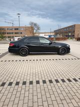 Mercedes-Benz E500 AMG Paket,Voll , Pano, Kamera, Distr+ Keyls - Mercedes-Benz E 500 mit Panoramadach