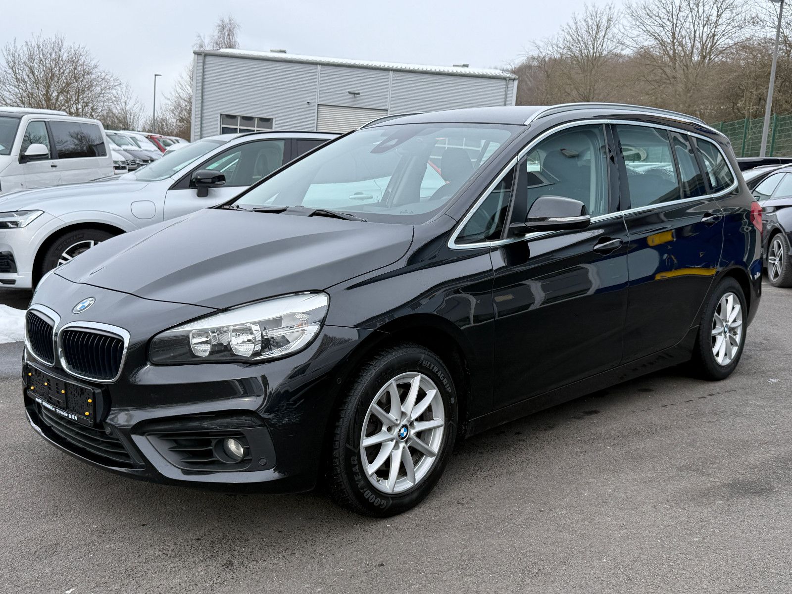 Fahrzeugabbildung BMW 218i Gran Tourer Advantage Aut AHK GRA PDC SHZ