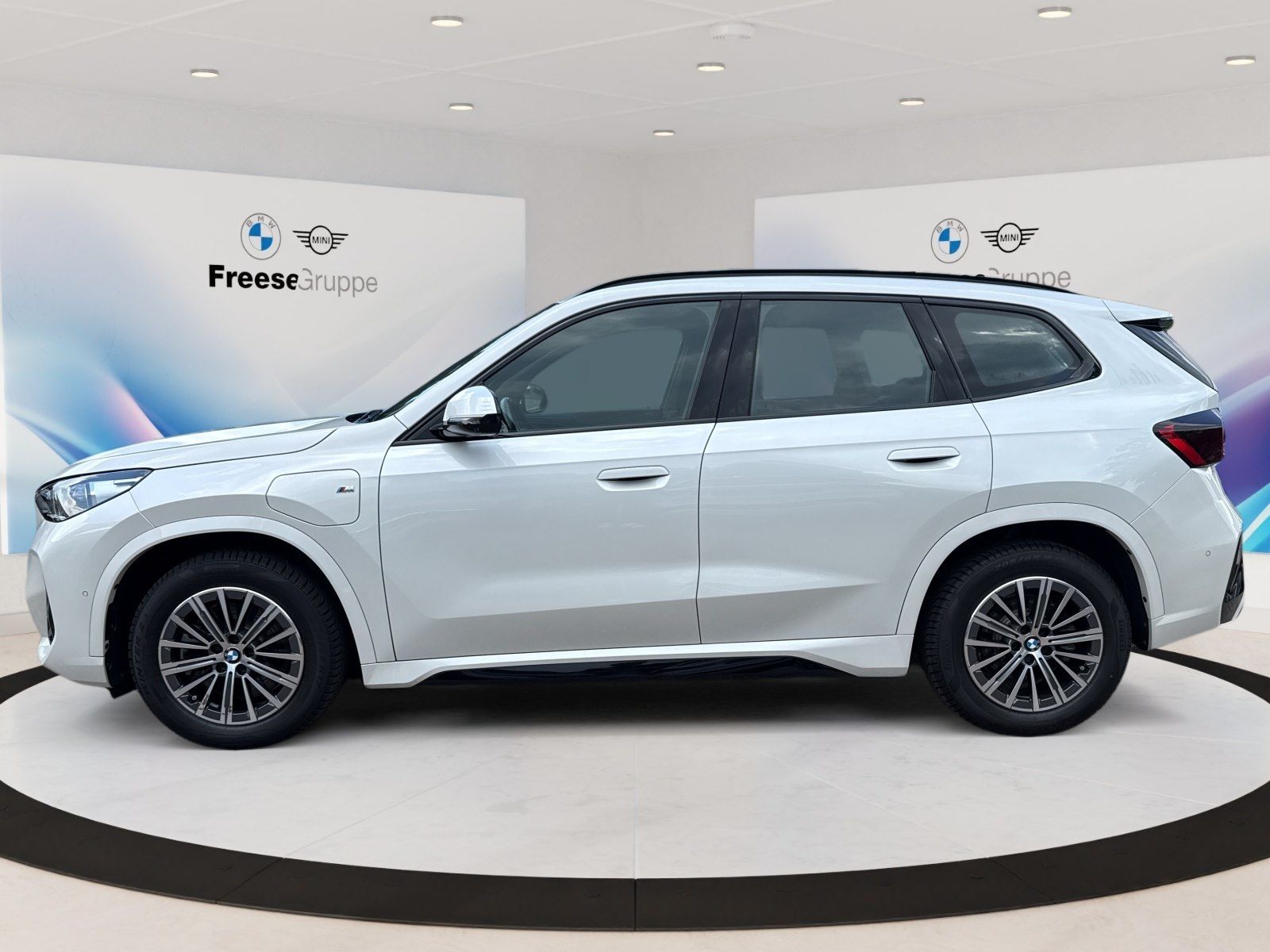 BMW X1 xDrive30e HEAD-UP RFK HIFI LENKRADHZ XDRIVE foto 3
