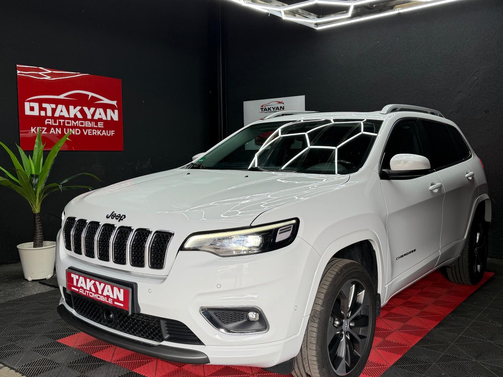 Jeep Cherokee Overland 4WD