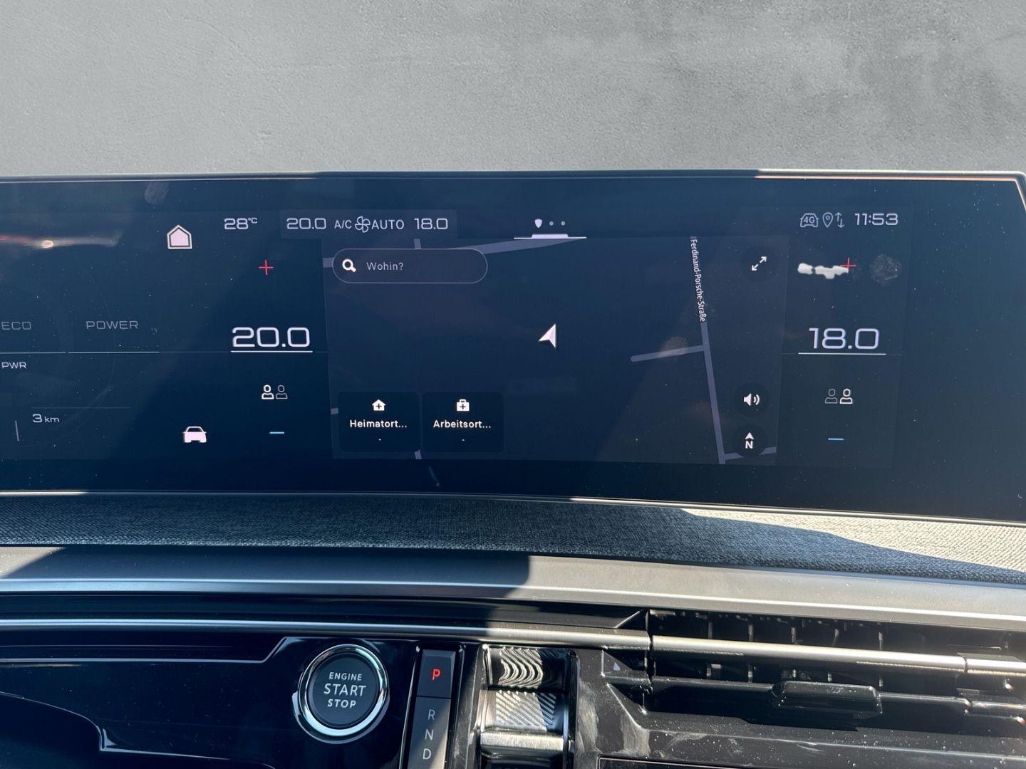 Fahrzeugabbildung Peugeot 3008 Elektromotor 210 GT *Vollleder*360°Kamera*