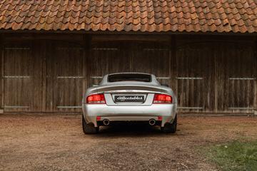 2003 Aston Martin VANQUISH — миниатюра 11