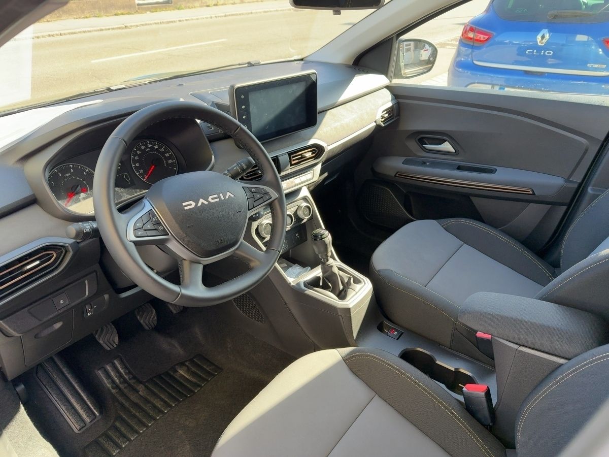 Fahrzeugabbildung Dacia Jogger Extreme+ TCe 110 EPH*SHZ*Kamera