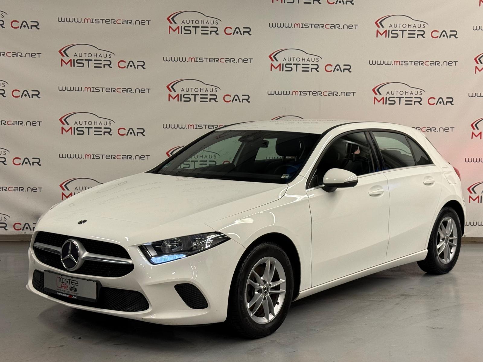 Mercedes-Benz A 200 AHK/NAVI/LEDER/LED/SPUR/ALU/MB HISTORY