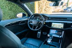 AUDI A8 50TDI LANG/ STANDHZG./ 21"/ S-LINE/ FOND TV AUDI A8 50TDI LANG/ STANDHZG./ 21"/ S-LINE/ FOND TV