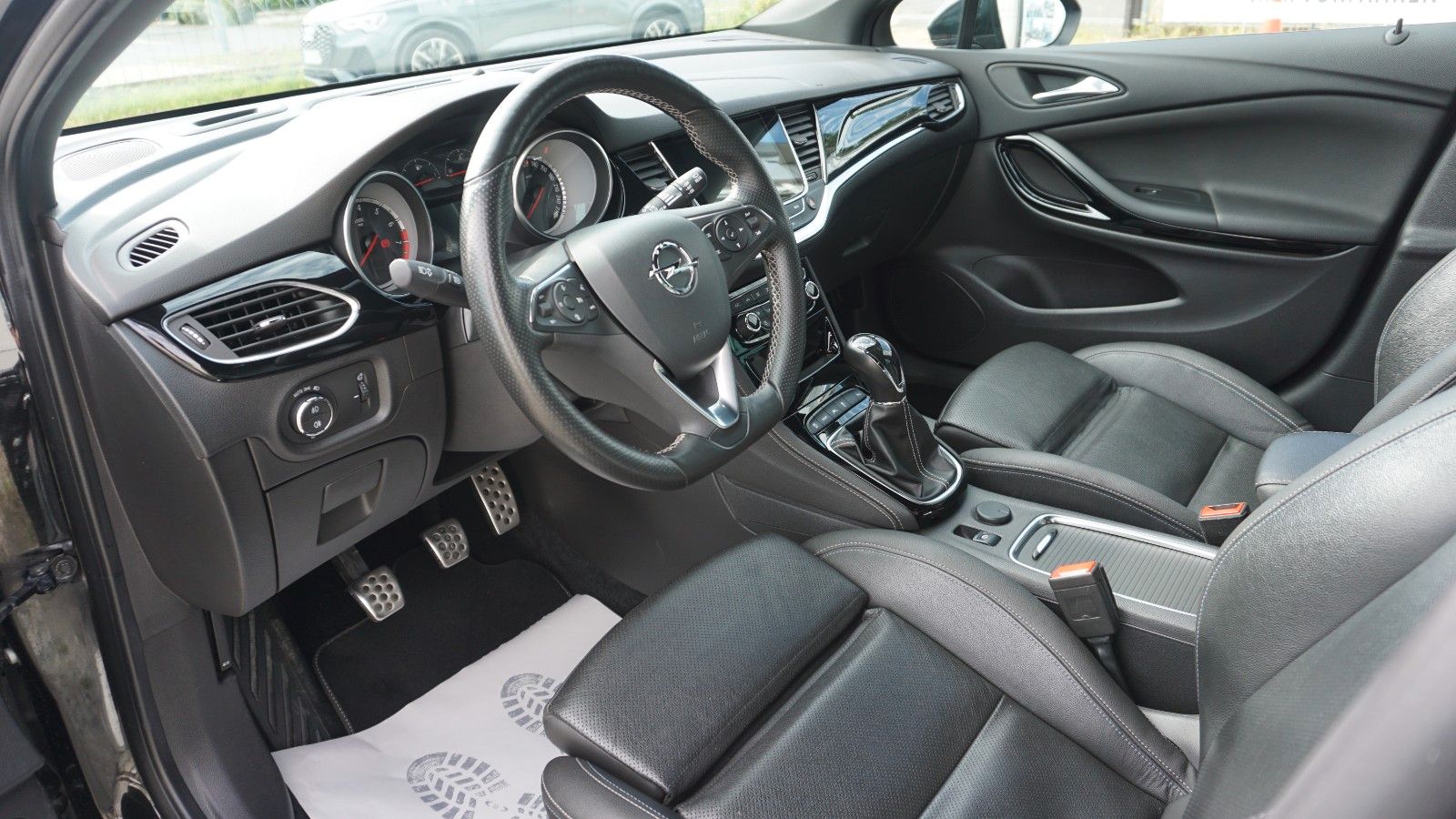 Fahrzeugabbildung Opel Astra K Sports Tourer Ultimate,Leder,LED,Nav,OPC