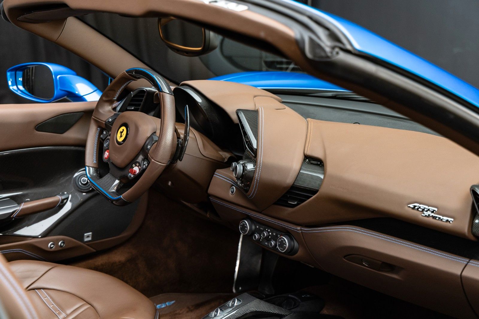 Fahrzeugabbildung Ferrari 488 Spider + Carbon + Daytona + Liftsystem