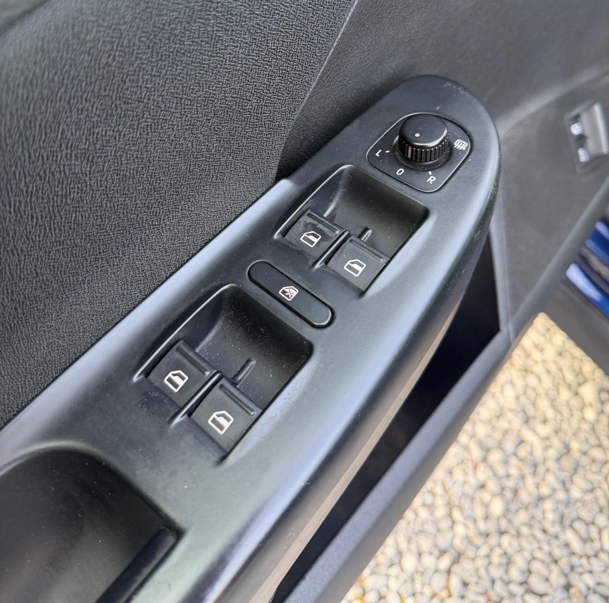 Volkswagen Passat 2008 — photo 24