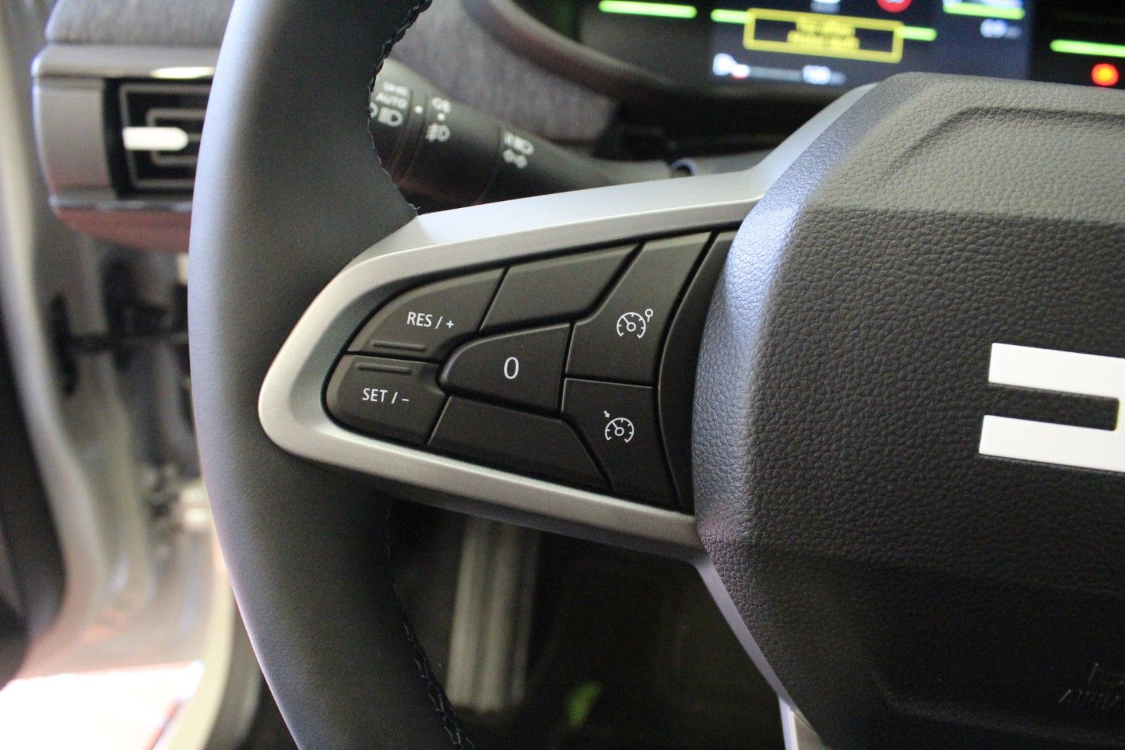 Fahrzeugabbildung Dacia Jogger Hybrid 155 Journey 7-Sitzer MY 2026
