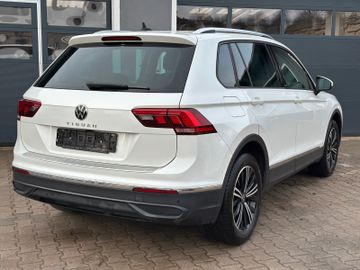 Volkswagen Tiguan - 8