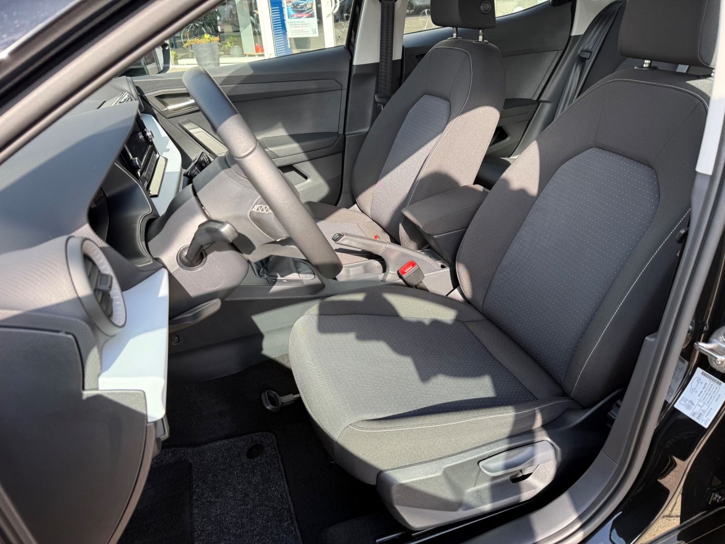 Fahrzeugabbildung SEAT Ibiza Style DigiCockpit LED CarPlay Klima Front
