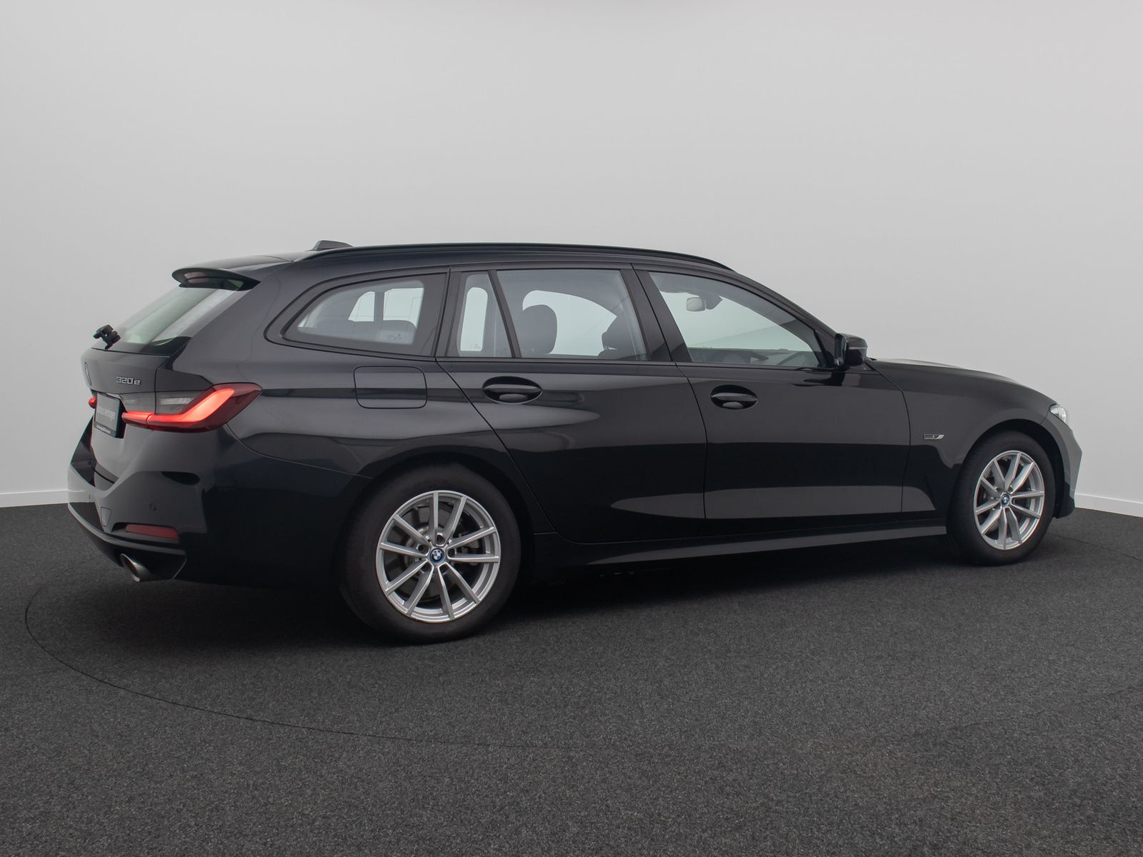 Fahrzeugabbildung BMW 320e  DAB CockPitPlus PDC WidscreenDisplay LED