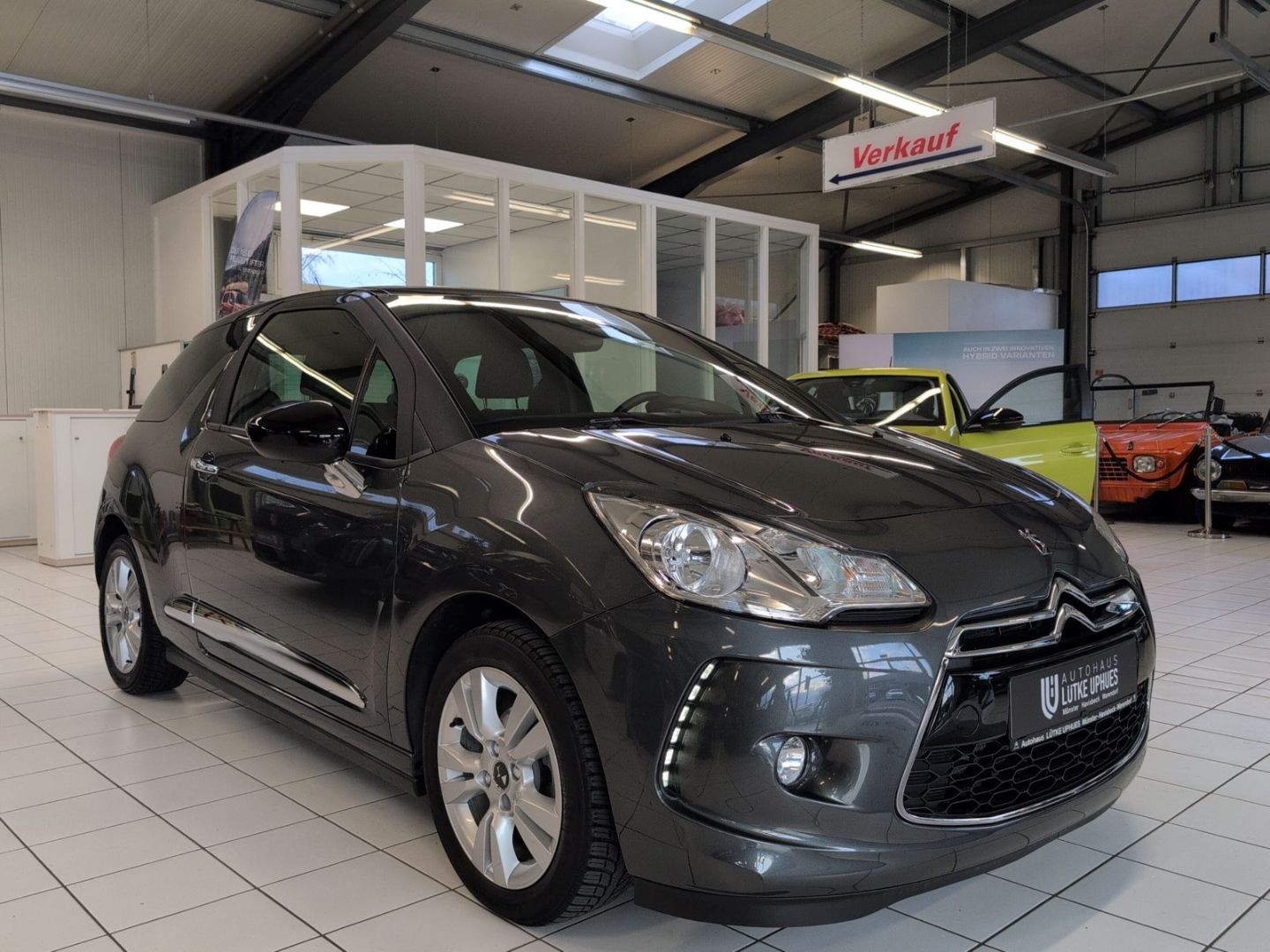 Fahrzeugabbildung Citroën DS3 1.2 PureTech 110 Navi Rückfahrkam. Notbrems.