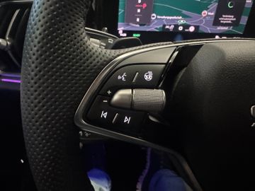 Skoda Kodiaq 1.5 TSI Sportline 7-Sitze AHK Matrix