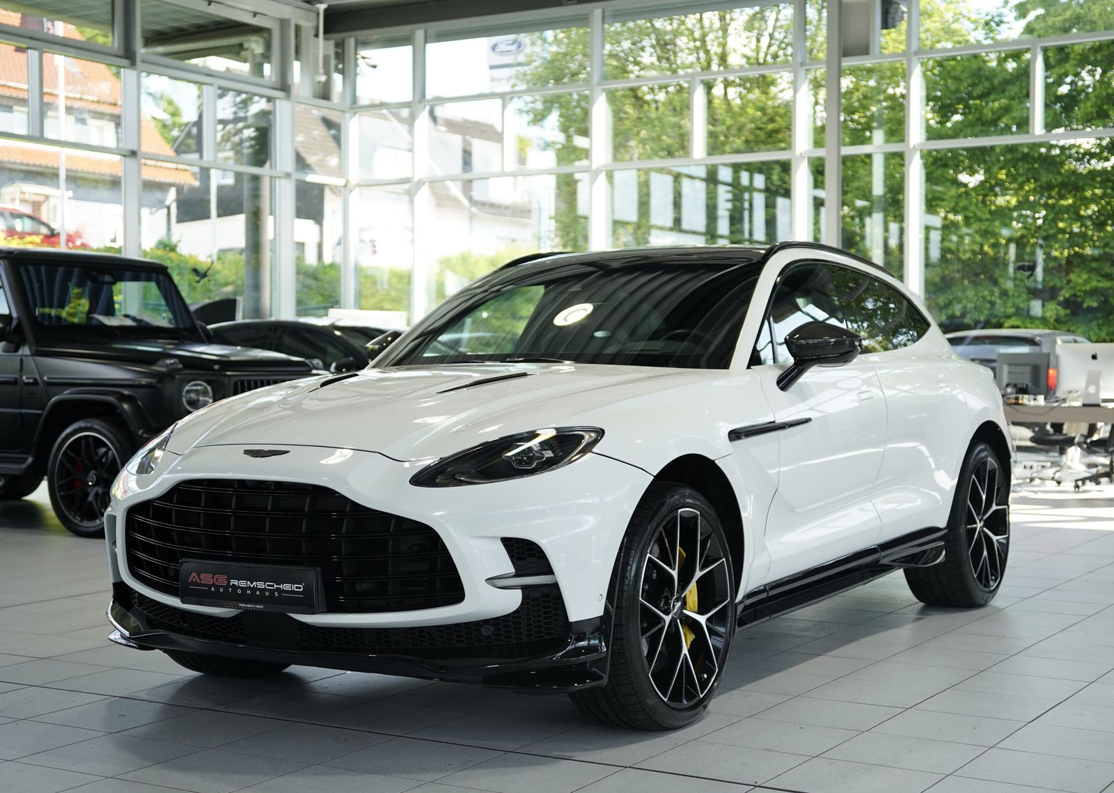 Aston Martin Dbx