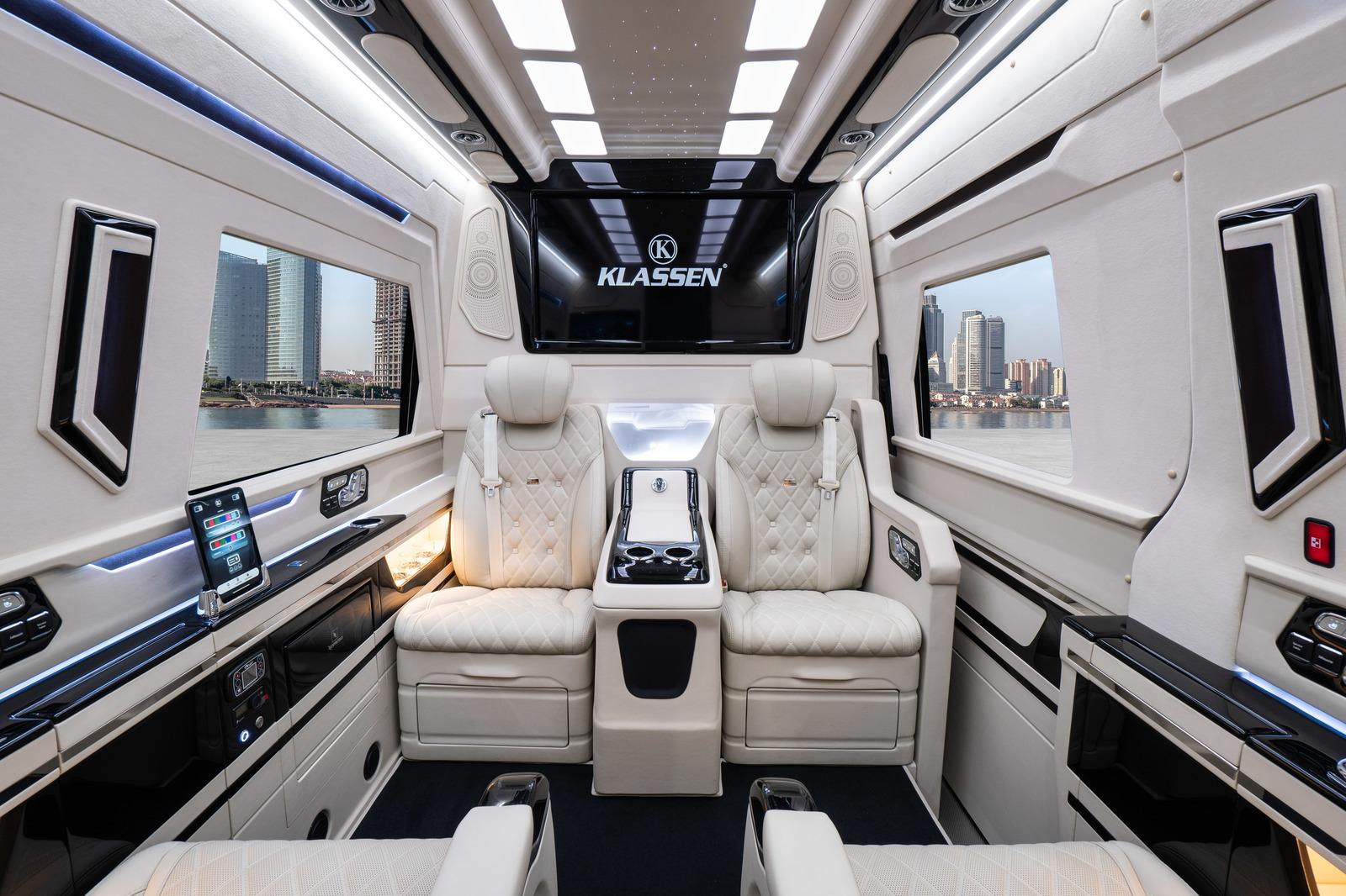 Mercedes-Benz Sprinter 519 VIP Luxury Sprinter with Toilet