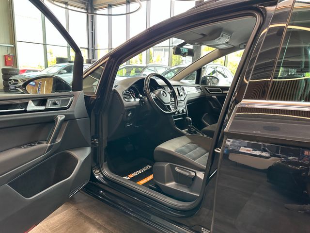 Volkswagen Golf *ACC*NAV*PDC*SitzHZ*2-ZONEN*ALCANTARA*AHK*