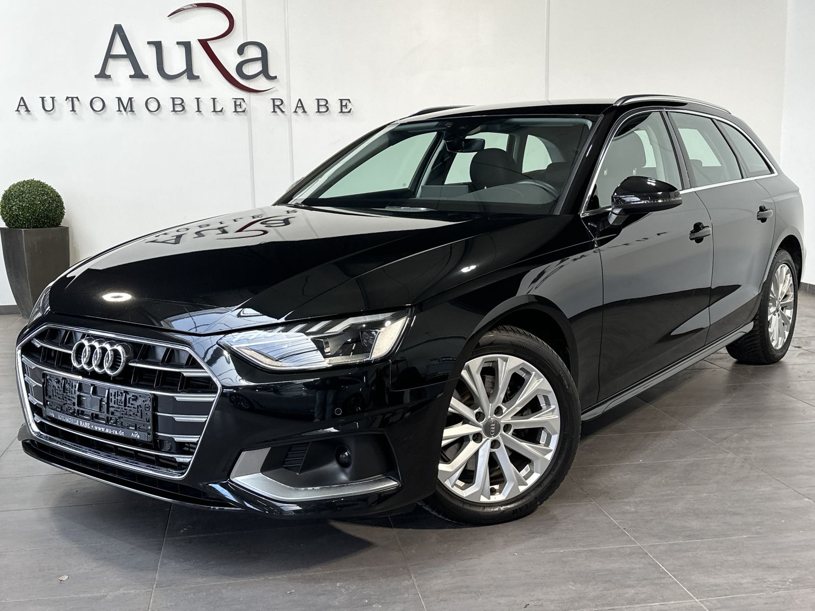 Fahrzeugabbildung Audi A4 Avant 35 TFSI Advanced NAV+LED+V-COCKPIT+17ZO