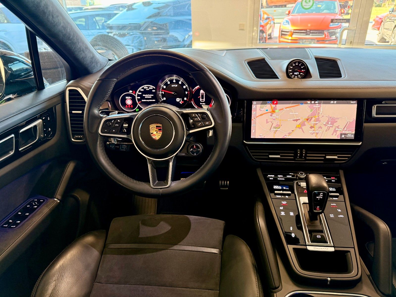 Fahrzeugabbildung Porsche Cayenne GTS Coupe SportDesign/HeadUP/ACC/Keyless