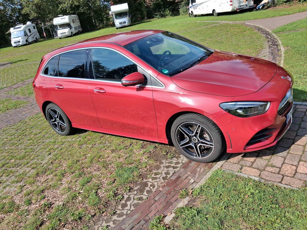 Image of Mercedes-Benz B 250