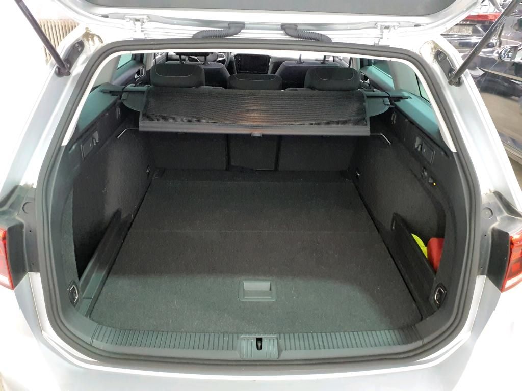 Passat Variant 2.0TDI DSG Business AHK/Kamera/VC