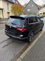 Volkswagen Tiguan 2.0 TDI SCR 176kW DSG 4MOTION Highlin... - VW Tiguan Gebrauchtwagen in Wuppertal